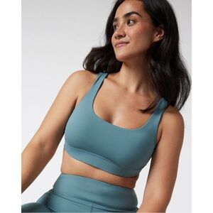 NWT Vuori Stride Bra Size XS in Iron
